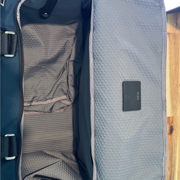 Tumi Alpha Bravo Mason Duffle - Picture 10 of 16